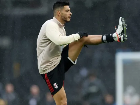 ¡OTRA TITULARIDAD! Raúl Jiménez, entre los 11 del Fulham para medirse ante el Liverpool