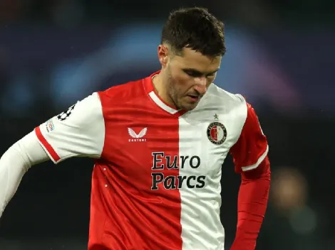 DT del Feyenoord lanza DURA PEDRADA a Santiago Giménez: "esperamos más"