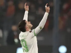 Santiago Giménez marca POLÉMICO GOL ante la Roma en la Europa League | VIDEO