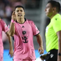 Escándalo en Concachampions: Messi, Suárez y Alba reclaman al árbitro y amenazan al Tano Ortiz