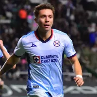 Santiago Giménez adelanta futuro de Rodrigo Huescas ¡adiós a Cruz Azul!  Fichajes 2024