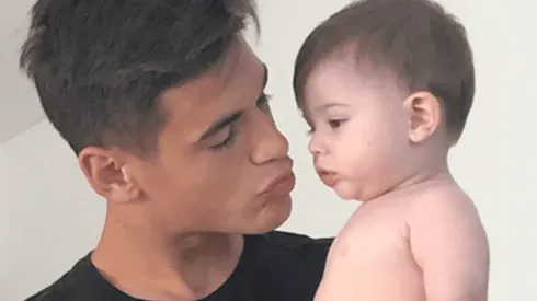 La mujer del Chino compartió videos del pequeño Bautista alentando a River.