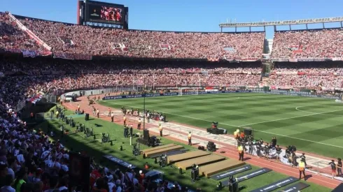 El Monumental ya luce colmado a la expectativa de la gran final. (FOTO: La Página Millonaria)
