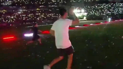 Pity Martínez corrió rumbo al arco del Río de La Plata para recrear el gol a Boca.