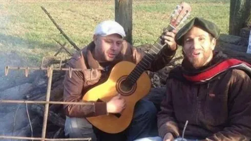 El capitán se animó a agarrar el micrófono y a entonar estrofas de folclore