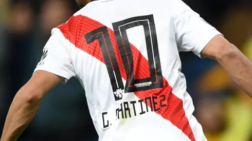 De concretarse la llegada de Suárez, el futbolista proveniente de Belgrano podría utilizar la camiseta número 10.