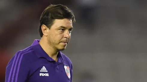 Gallardo se retiró del Monumental agradeciéndole a los hinchas por el apoyo.