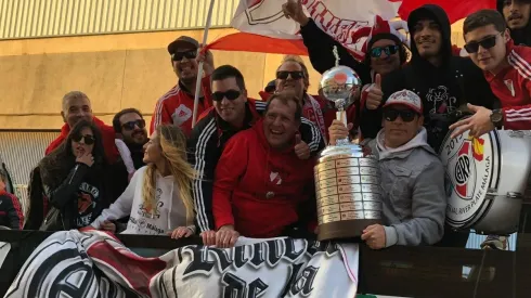 Los hinchas de La Banda que viven en Málaga (España) vivieron una jornada roja y blanca.
