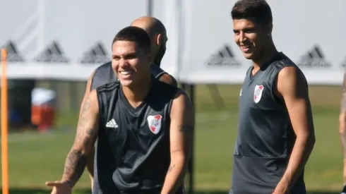 Juanfer Quintero y Exequiel Palacios terminaron con molestias físicas ante Racing. (FOTO: Diego Haliasz - Prensa River)