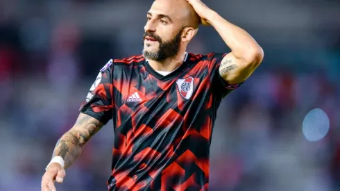 Javier Pinola lleva 16 amarillas y una roja en 69 partidos oficiales para River desde julio de 2017. (FOTO: Getty)