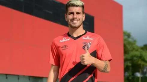 Tiene una cláusula que le impide jugar: "No hay nada que hacer".