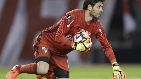 Lux recibió 5 goles en los últimos dos partidos con River.