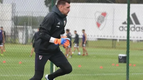 Armani se entrenó de manera diferenciada, aunque fue exigido.