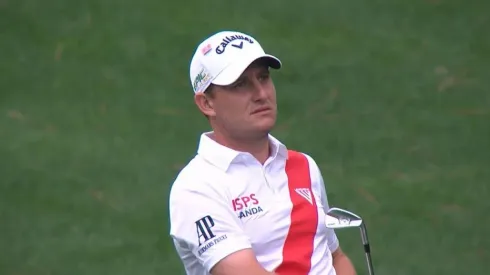 Emiliano Grillo y la hermosa indumentaria riverplatense que usó en el Masters de Augusta.