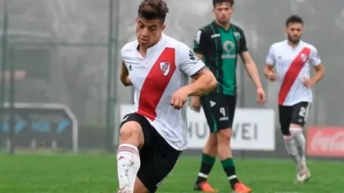 Elías López, el lateral derecho de la Reserva que irá a la pretemporada.