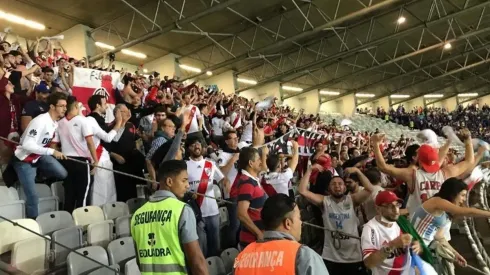 Los hinchas deliraron con la clasificación a cuartos de final de la Libertadores.