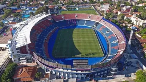 El estadio General Pablo Rojas, denominado La Nueva Olla, tiene capacidad para unos 45.000 personas. (FOTO: ABC Color)