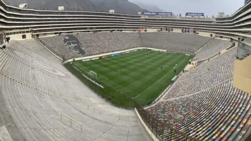 Marcelo Gallardo y Leonardo Ponzio jugaron en el estadio Monumental de Lima.