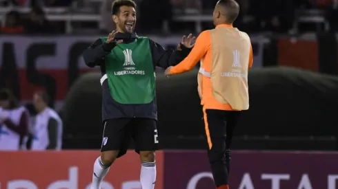 Ponzio y D'Alessandro, cuando se cruzaron en la Copa Libertadores 2019.