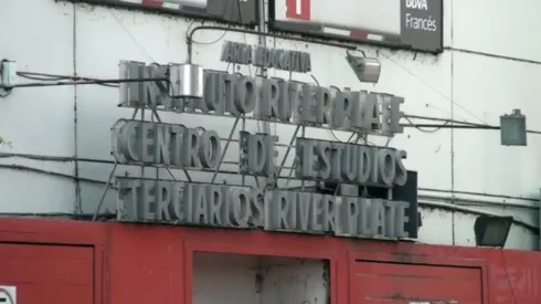 Este lunes estaba previsto el comienzo de clases para la carrera de Periodismo Deportivo.