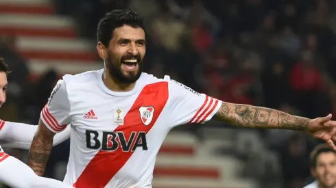 Lucho acumuló 151 partidos oficiales en River en los que anotó 25 goles y ganó cuatro títulos.