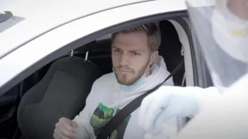 El arquero fue el único positivo de los hisopados.