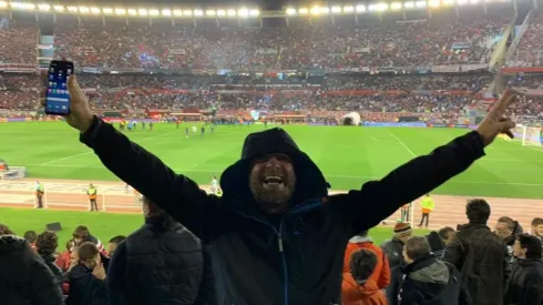 El loco viral que le canta a River