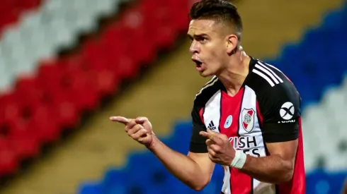 Rafael Santos Borré convirtió cuatro tantos en la goleada de River ante Godoy Cruz, destacó el trabajo de Julián Álvarez y habló de su futuro con el Manto Sagrado.