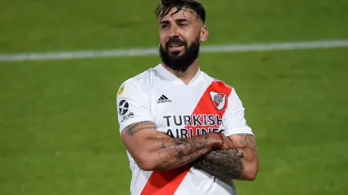 Lucas Pratto atraviesa un mal momento en Feyenoord y debe regresar a River en junio, pero Marcelo Gallardo no lo tendría en cuenta y Vélez podría ser su destino.