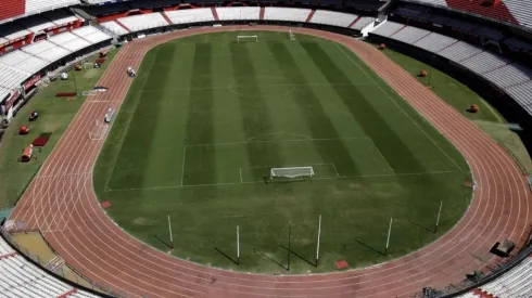 La pista de atletismo del Monumental fue removida en las últimas obras.