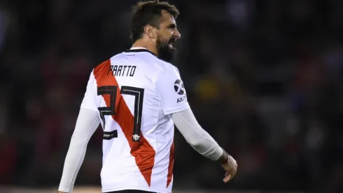 El Oso busca destino tras dejar River en condición de libre.