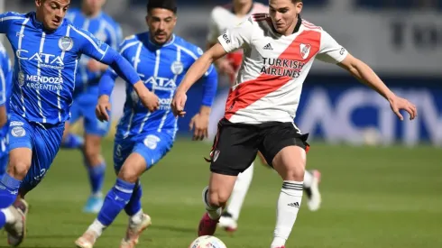 River puso un equipo alternativo pensando en la Copa y no la pasó bien en Mendoza.