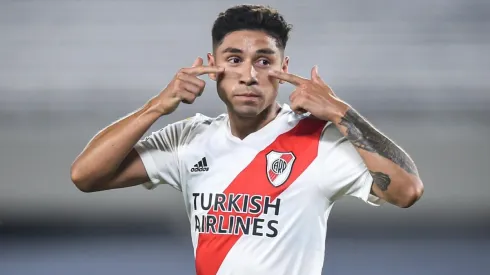 Gonzalo Montiel jugará en Sevilla hasta 2026