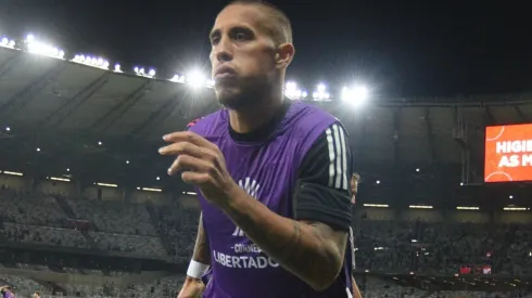 Jonatan Maidana se retiró del partido con una molestia muscular