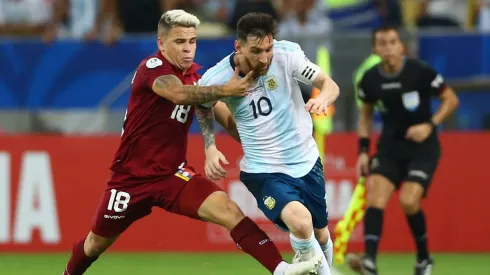 El venezolano sorprendió a todos con su costado riverplatense.