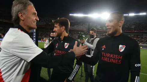 Oscar Ruggeri y Jonatan Maidana se encontraron en la previa de River-Patronato.
