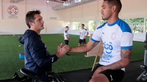 El encuentro entre el ex DT de Boca y el actual defensor de River.