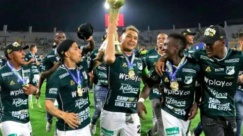Teófilo Gutiérrez, ex delantero de River, celebró su decimocuarto título en su exitosa carrera. Deportivo Cali ganó el Torneo Finalización en Colombia.