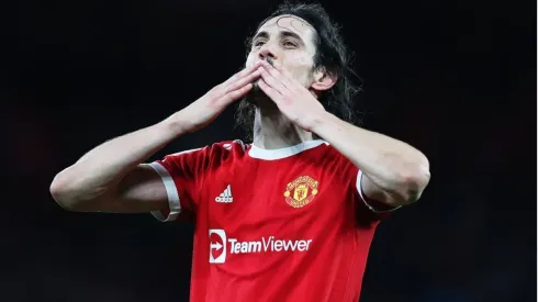 Edinson Cavani fue vinculado con River por un medio inglés.