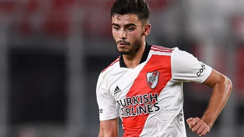 Santiago Simón acumula 31 partidos con la camiseta de River y todavía no pudo anotar goles, ante Gimnasia estuvo cerca pero Rey le ganó el duelo individual.