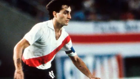 El Beto, el primer jugador del profesionalismo en anotar un triplete de penal con la camiseta de River.