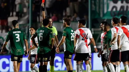 El número 6 del Taladro se fue expulsado en el segundo tiempo.