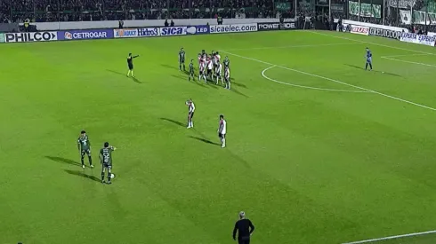 El laboratorio del Muñeco para defender la pelota parada en Junín