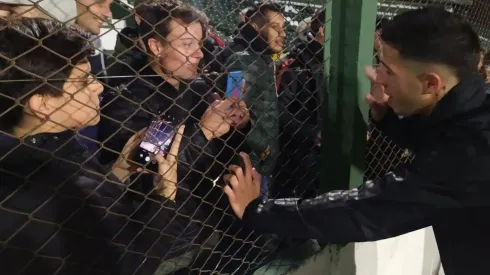 Enzo Fernández compartió un lindo momento junto a los hinchas