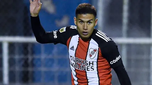 Alex Vigo continuaría su carrera en el fútbol europeo.