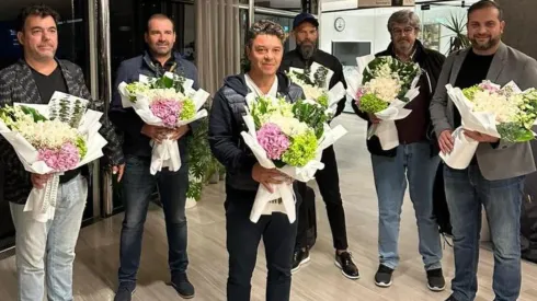 El Muñeco y su grupo de colaboradores llegó a Arabia Saudita para dirigir a las estrellas.