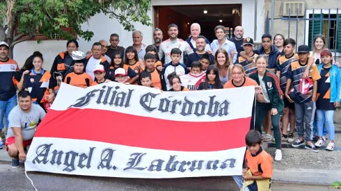 Momento inolvidable para los chicos de la escuelita El Potrero.