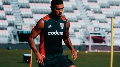 David Martínez será operado de su rodilla derecha.