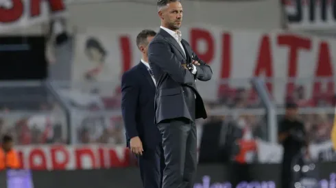 Demichelis define el equipo para enfrentar a Lanús.