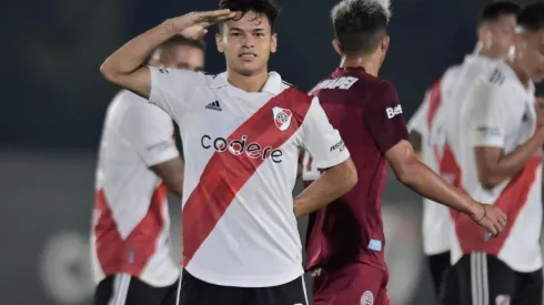 Oswaldo Valencia lleva seis goles en la Reserva de River.